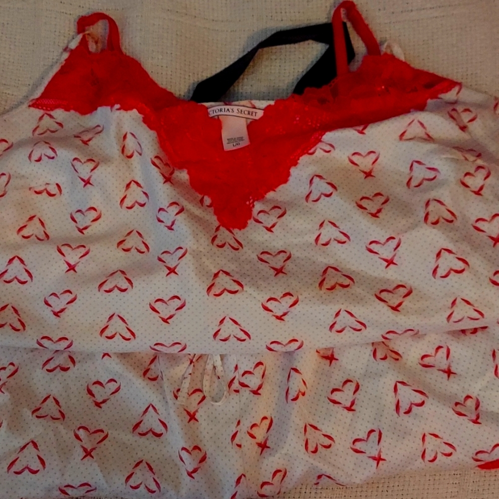 Victoria Secret ❤ 2 piece silk cami and short set